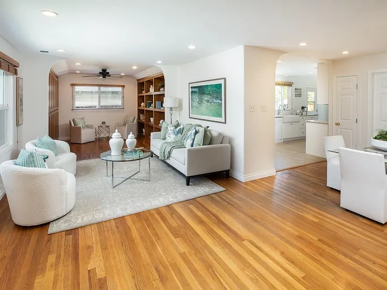328 Stowell Ave — Photo 4