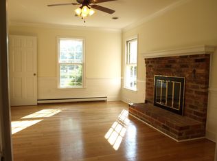 10624 Red Queen Rd, North Chesterfield, VA 23235