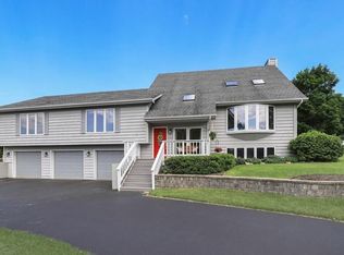 33325 N Stanton Ln, Ingleside, IL 60041