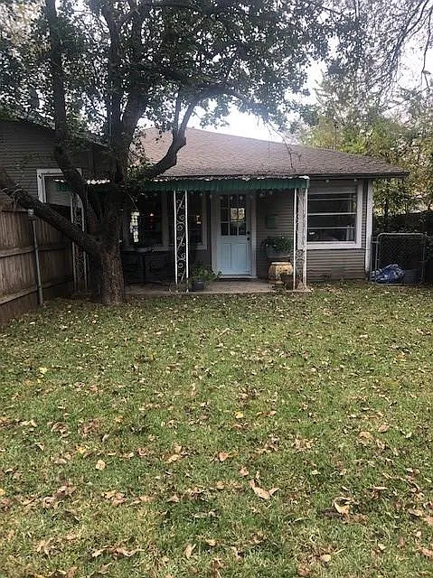 2 bed, 1028 sqft, $2,000 — Photo 2