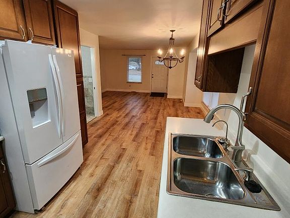 5th image of 7611 Timbercreek Ct APT 1