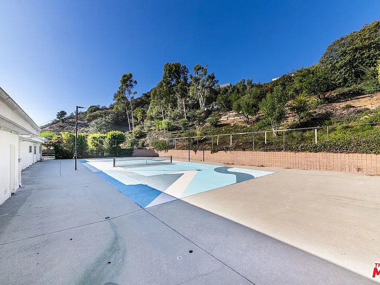 8900 Alto Cedro Dr — Photo 41