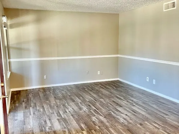 El Rancho Escondido Apartments