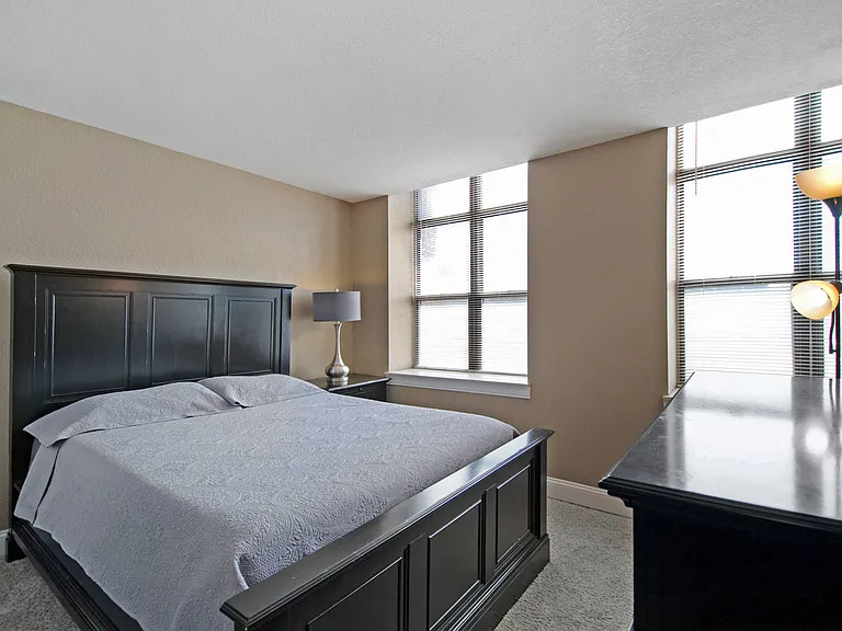 Bancroft Luxury Apartments — Photo 9