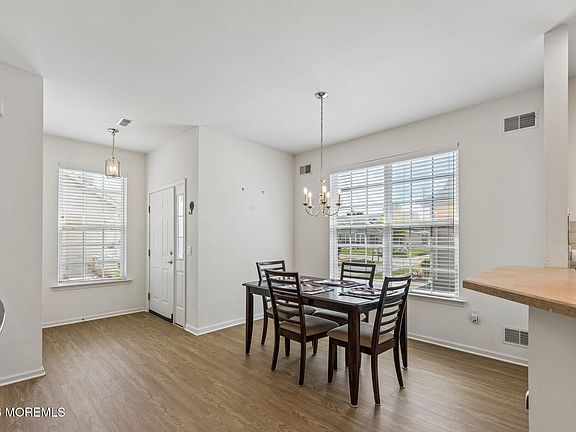 5th image of 28 Fennel Court