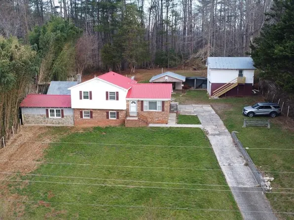 549 Ararat Hwy, Ararat, VA 24053