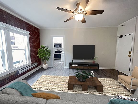 2nd image of 301 S Kenmore Ave APT 207