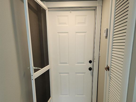 4th image of 3100 W Rolling Hills Circle #510