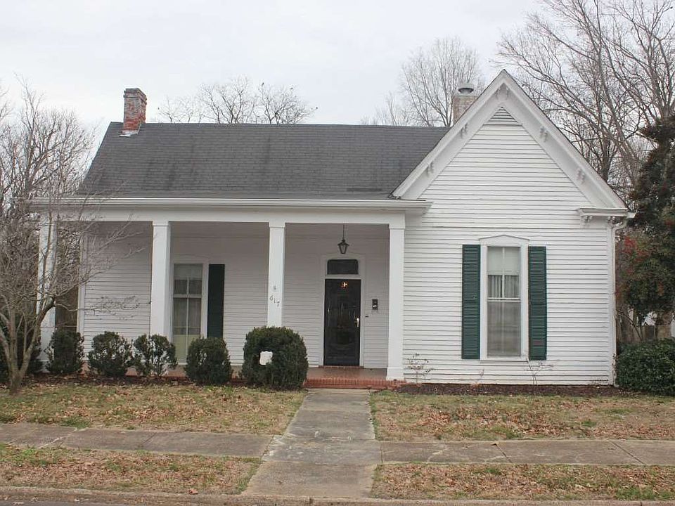 1st image of 617 College St
