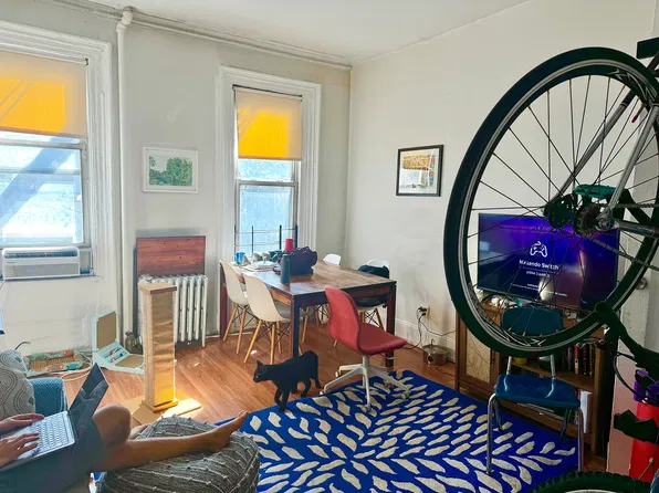 776 Saint Johns Pl #2, Brooklyn, NY 11216