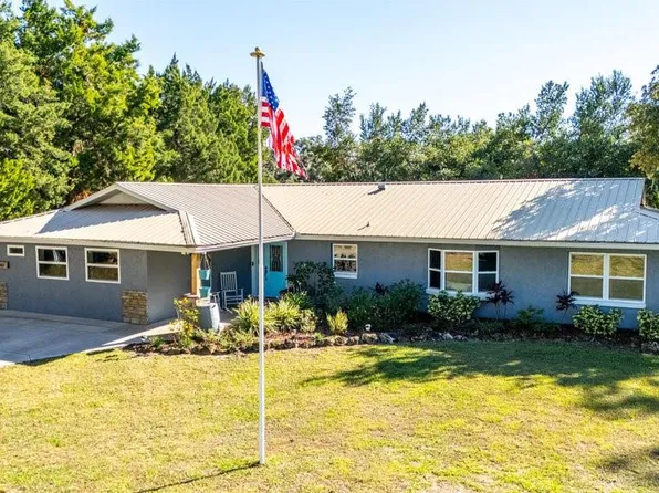 1402 Broken Oak Dr, Wildwood, FL 34785