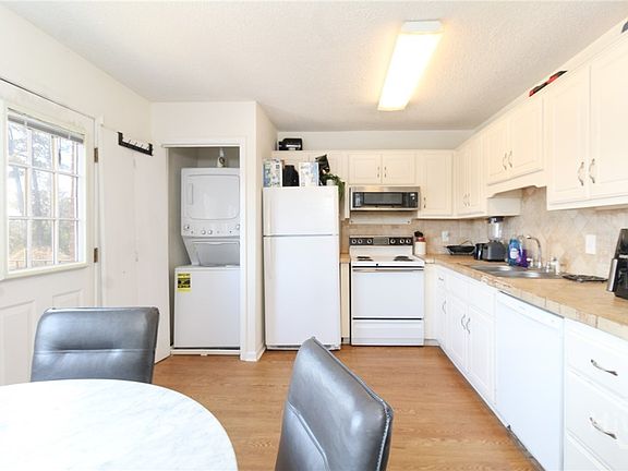 5th image of 2165 S Milledge Avenue #E7