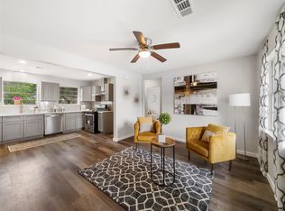 1106 Main St, La Marque, TX 77568