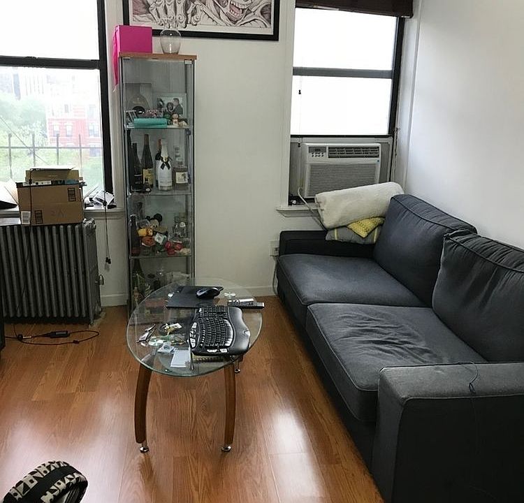 2nd image of 37 Catherine St APT 6A