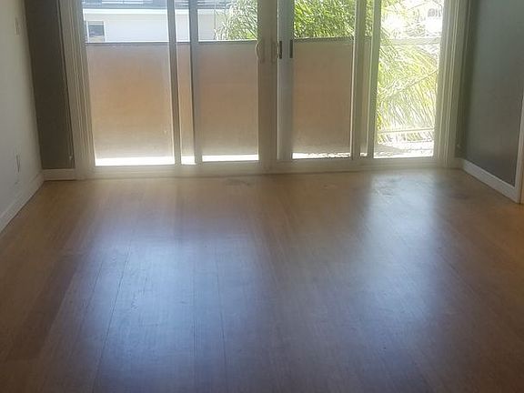 4th image of 1284 Havenhurst Dr #301