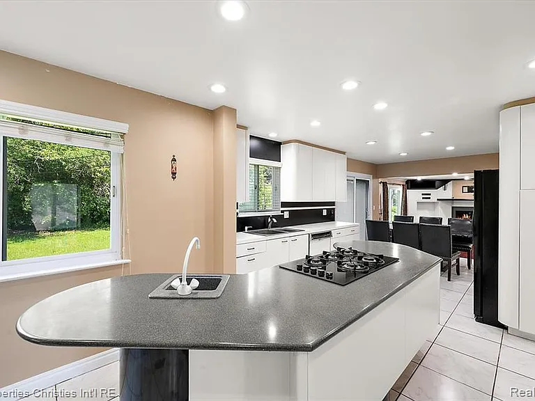 6628 Heather Heath — Photo 17