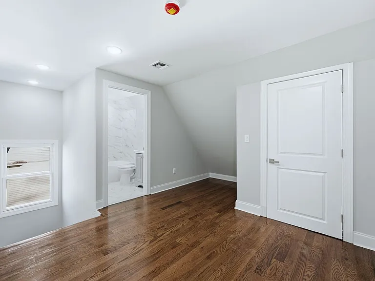 46 Eppirt St #2 — Photo 14