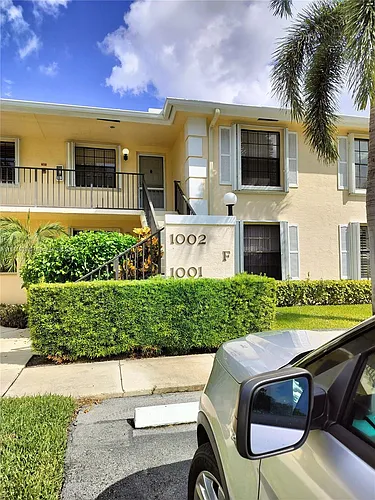 1002 Keystone Dr #F Photo 1