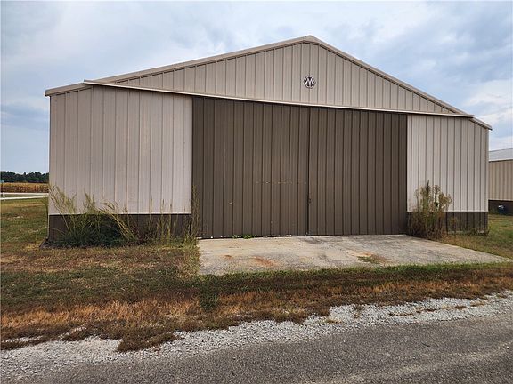 3rd image of 688A County Road 2150e