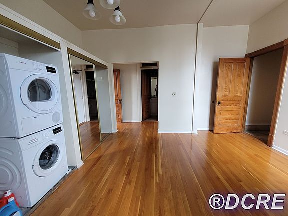 4th image of 403 W North Ave APT 2