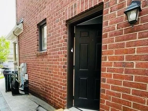 2nd image of 10 Andretti Cres #Basement