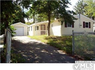 225 Falcon Dr, Little Egg Harbor, NJ 08087