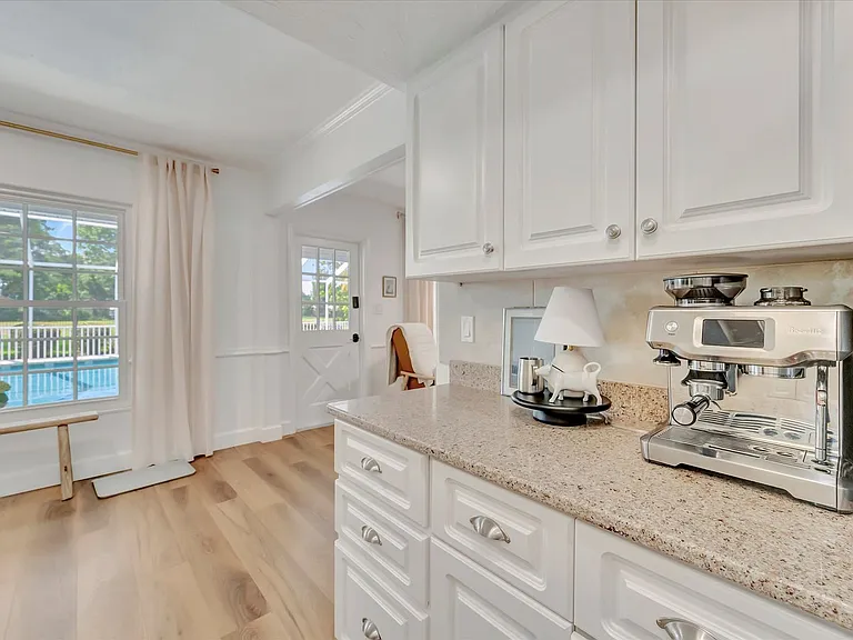 3173 Espanola Dr — Photo 16