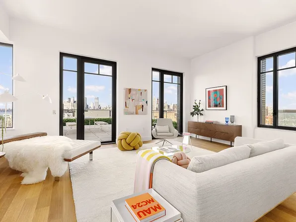 110 Charlton St #Phc, New York, NY 10014