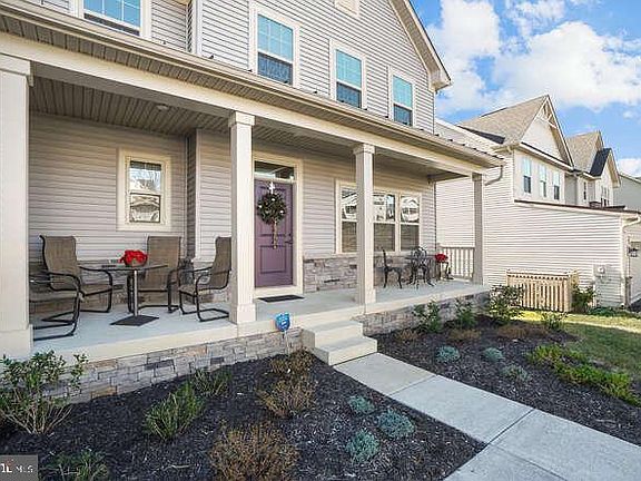 4th image of 9719 Blandwood Way