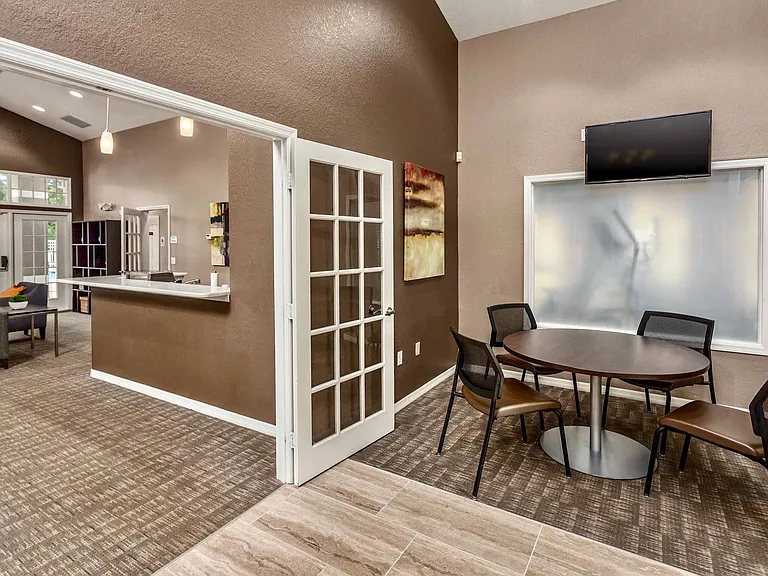 River Trace Apartments and Homes — Photo 13