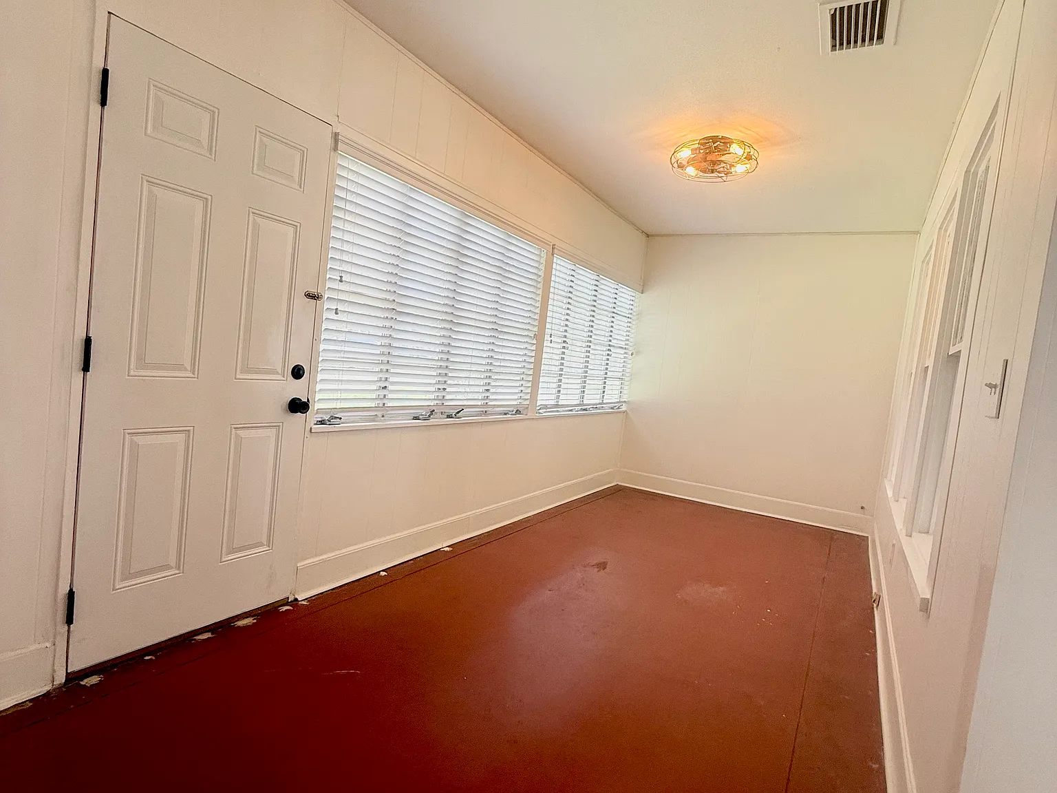 3 bed, 1452 sqft, $3,400 — Photo 2