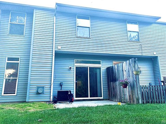 3rd image of 9676 Centerville Creek Ln