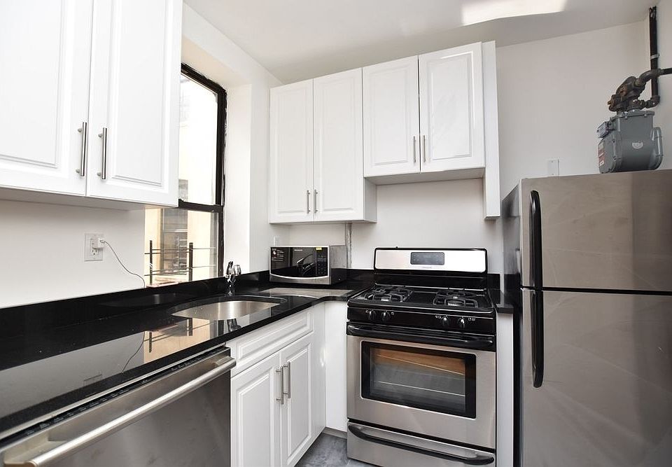 1st image of 2509 7th Ave APT 17