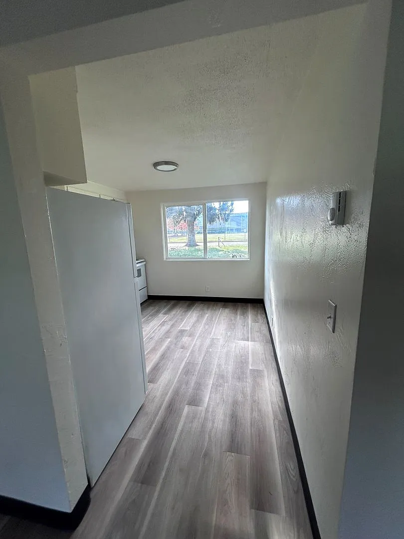 Parkview Terrace Apartments — Photo 3