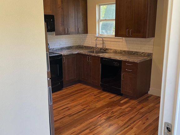 5th image of 601 Parkview Ave