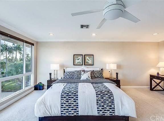 4th image of 540 W Palm Dr