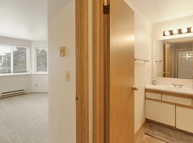 Heritage Place Apartments — Photo 32