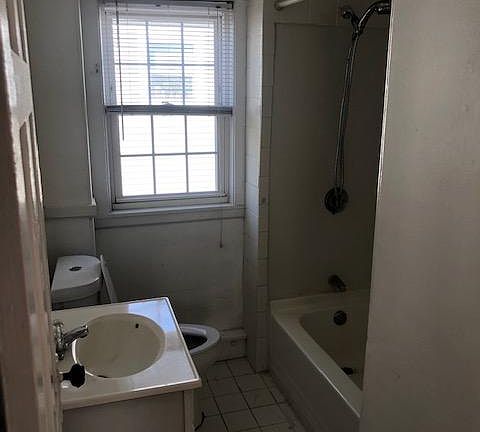 3rd image of 21 Avalon Ave #1