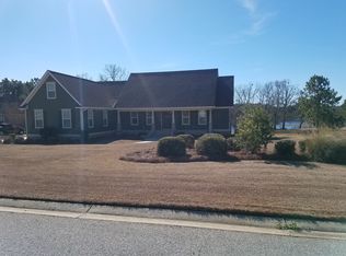 208 Sweetwater Dr, Thomasville, GA 31757