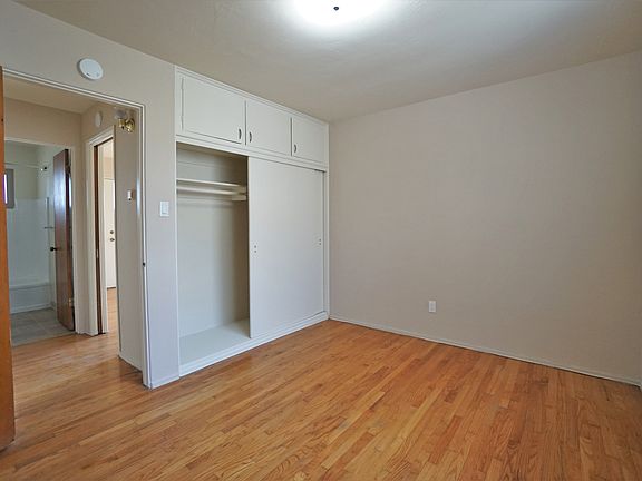 2nd image of 4663 Bayard St