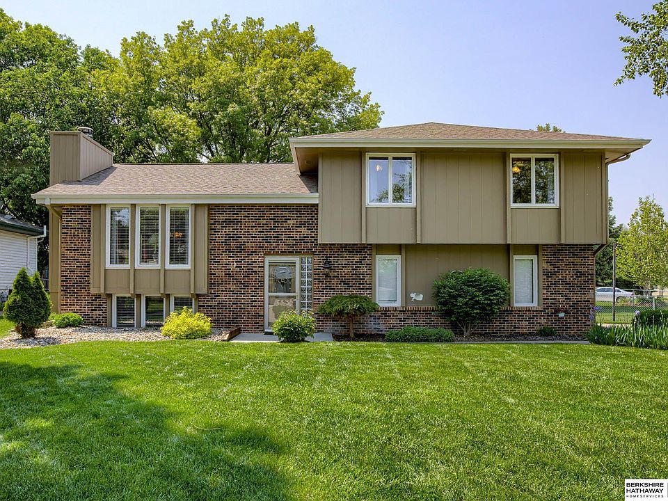 1st image of 5054 S 161st Cir