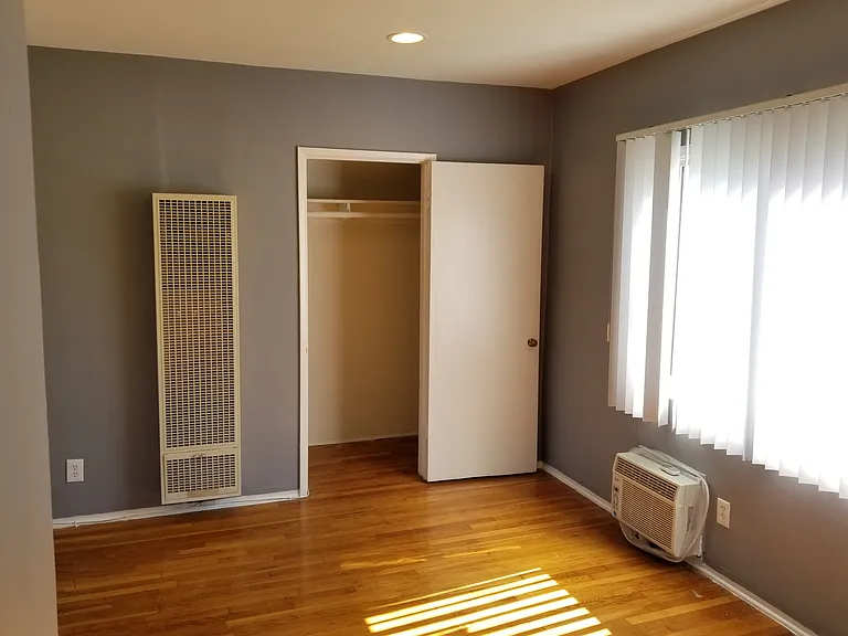 725 S New Hampshire Ave #7 — Photo 7