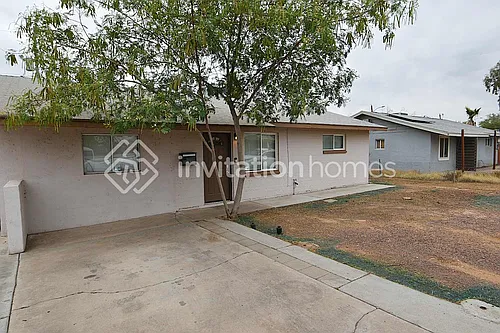 4126 N Mitchell St Photo 1