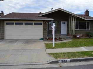 1088 Edgemere Ln, Hayward, CA 94545