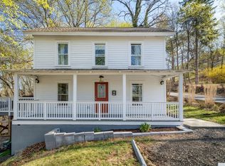 29 Locust St, Chatham, NY 12037