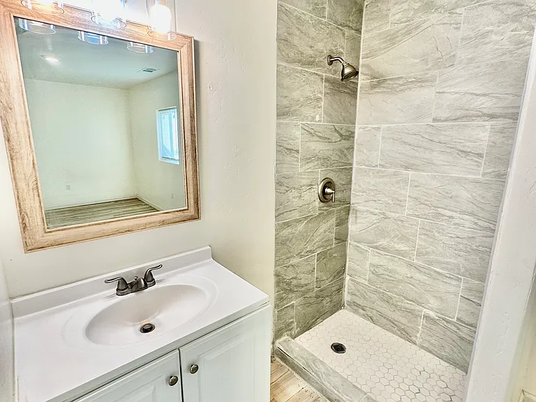5012 W Olive Ave — Photo 14