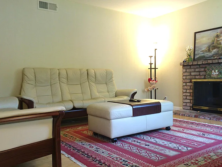 7409 Stanford Pl — Photo 2