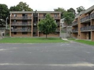 10 Sever St APT 3, Worcester, MA 01609