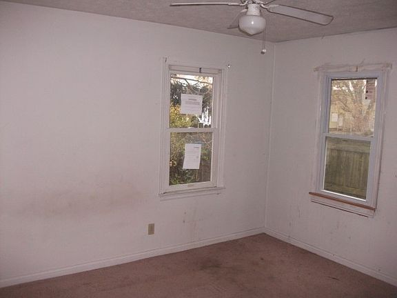 4th image of 2259 Lexington Ave