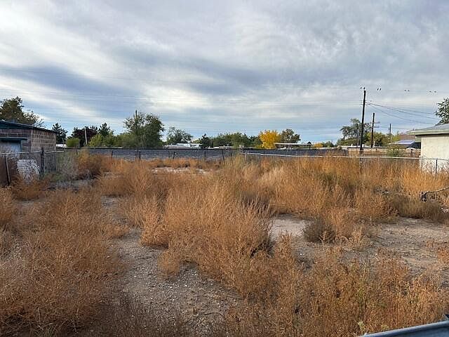 2nd image of 6631 Broadway Blvd NE